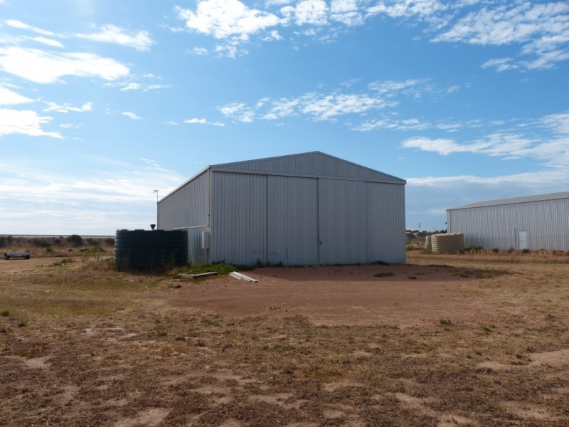 5 Schwarz St, Ceduna SA 5690