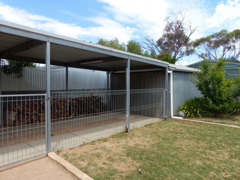 4 Chadwick Street, Ceduna SA 5690