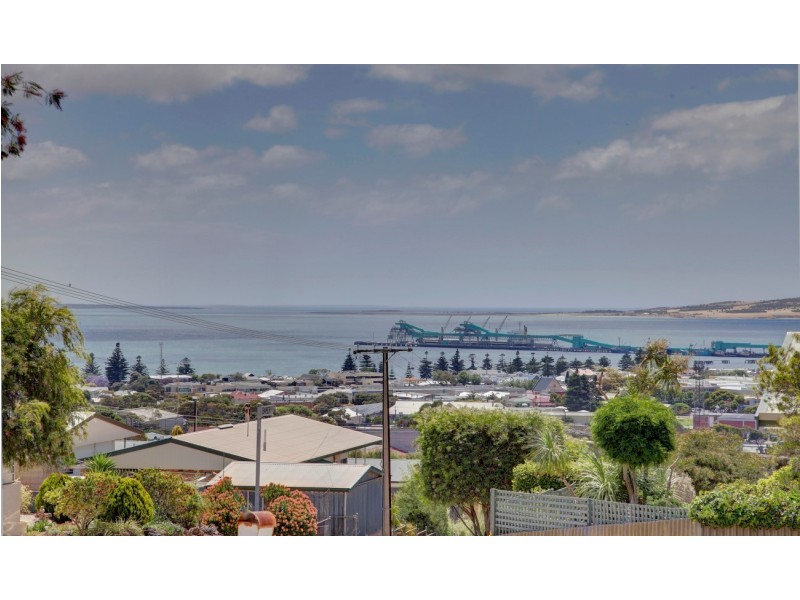 5 Dobbins Street, Port Lincoln SA 5606