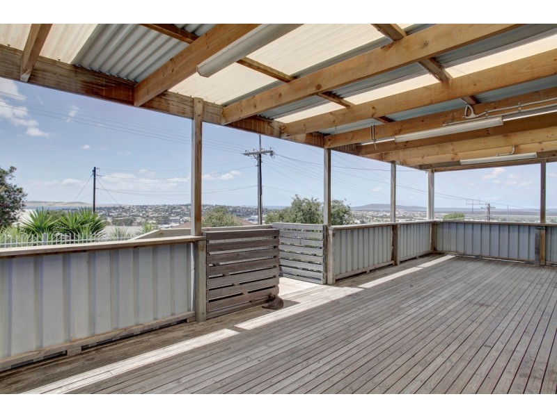 5 Dobbins Street, Port Lincoln SA 5606