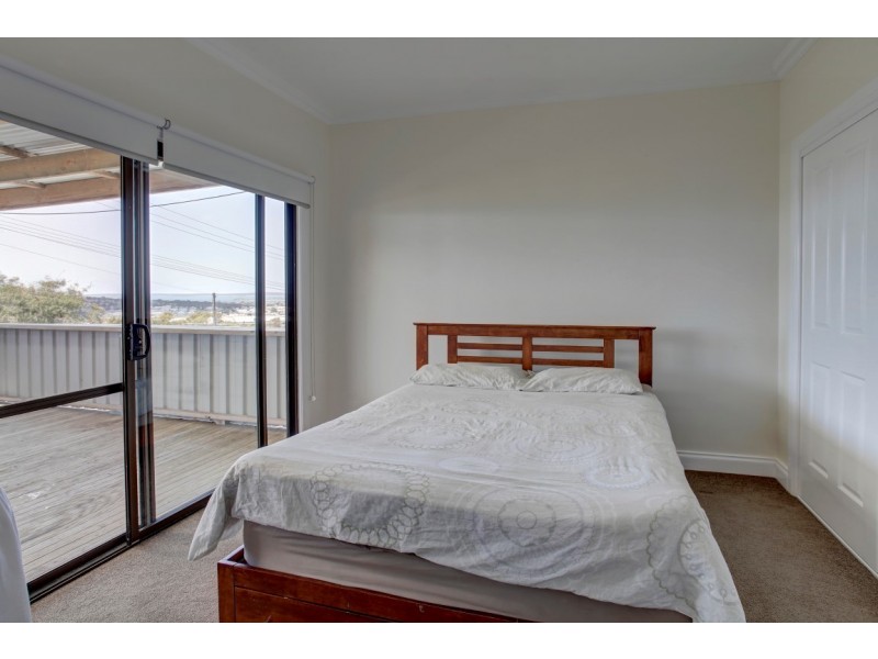 5 Dobbins Street, Port Lincoln SA 5606