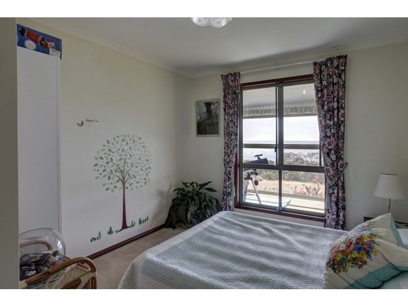 22-32 Howard Avenue, Boston SA 5607