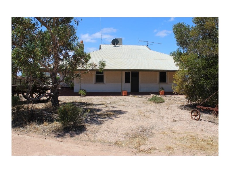 48,336 Eyre Highway, Ceduna SA 5690