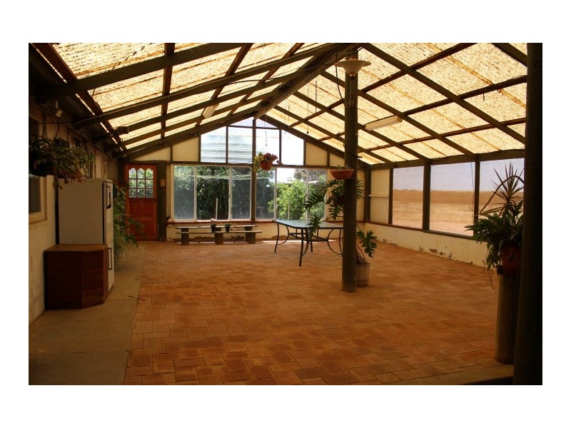 48,336 Eyre Highway, Ceduna SA 5690