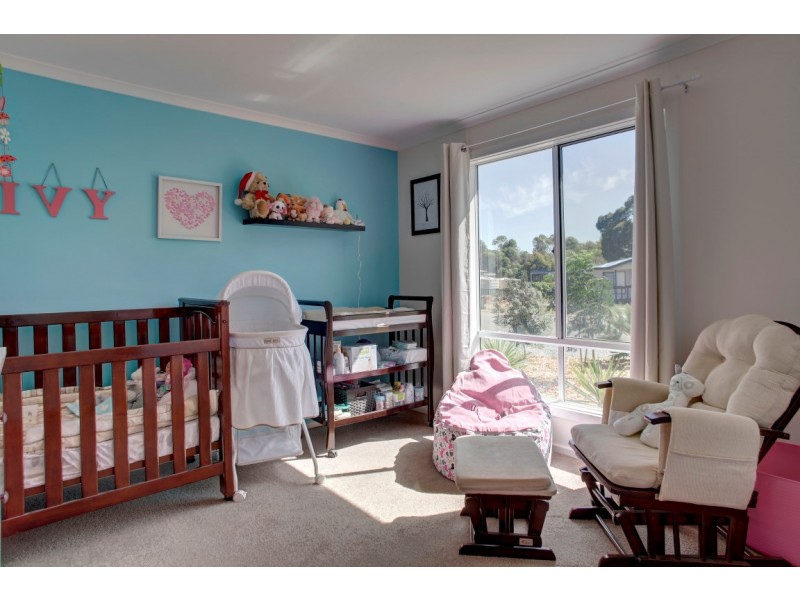 7 Benjamin Road, Poonindie SA 5607