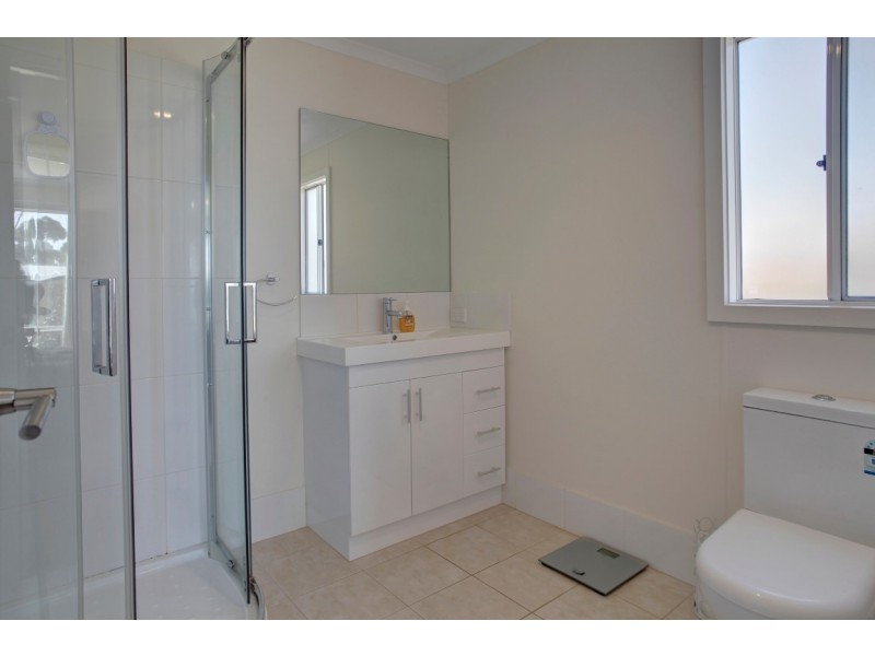 7 Benjamin Road, Poonindie SA 5607