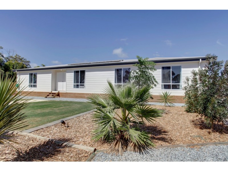 7 Benjamin Road, Poonindie SA 5607