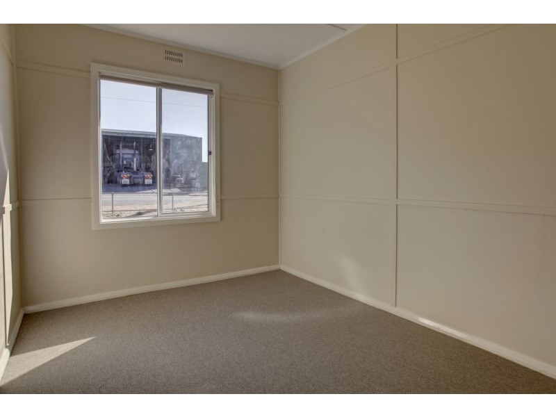2 Heath Street, Port Lincoln SA 5606