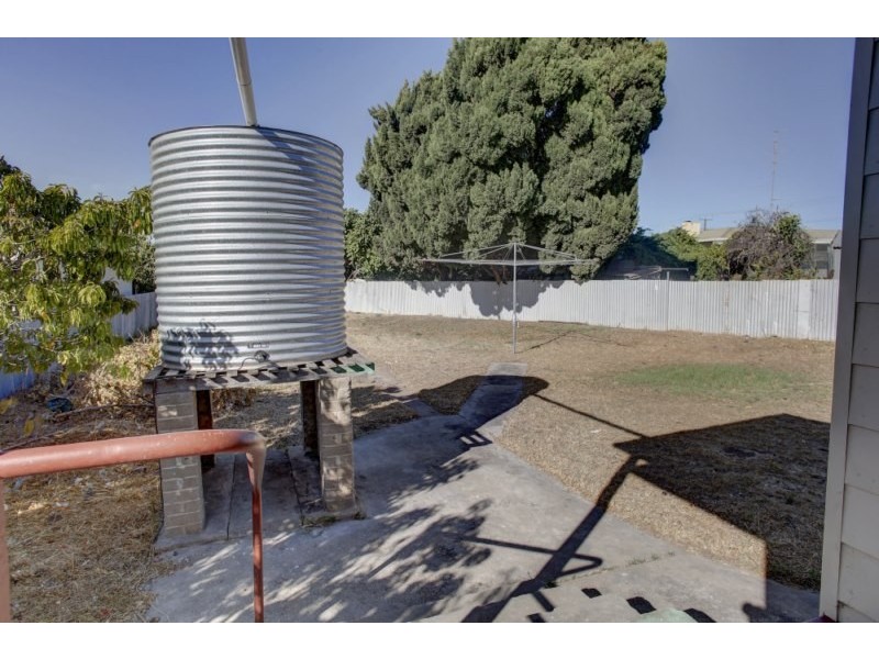 2 Heath Street, Port Lincoln SA 5606