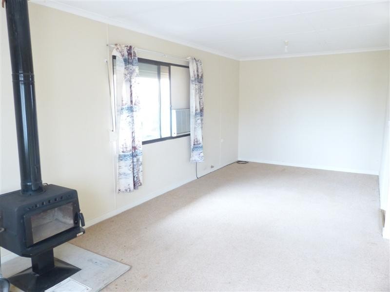 17 Railway Tce, THEVENARD, Ceduna SA 5690