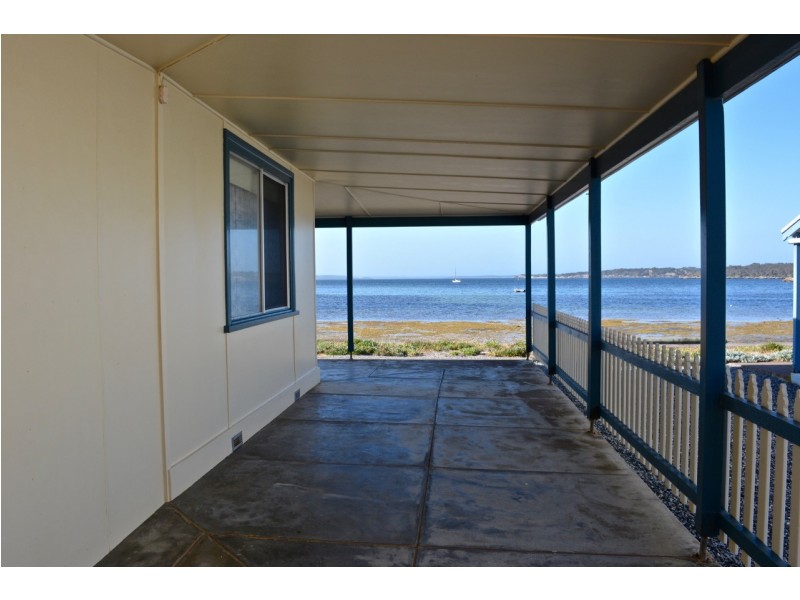 469 Starfish Lane, Mount Dutton Bay SA 5607