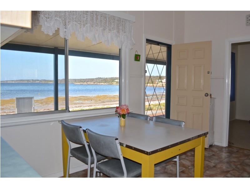 469 Starfish Lane, Mount Dutton Bay SA 5607