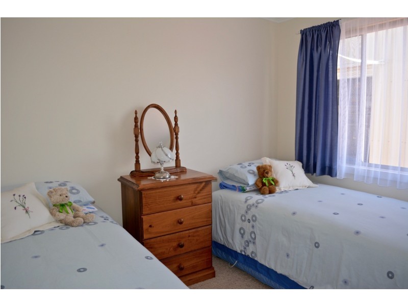 469 Starfish Lane, Mount Dutton Bay SA 5607