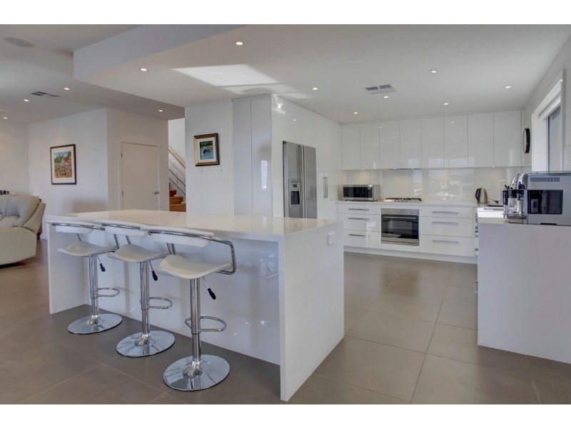 9 Calais Avenue, Port Lincoln SA 5606