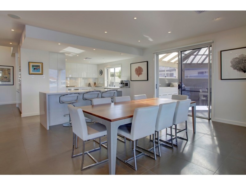 9 Calais Avenue, Port Lincoln SA 5606