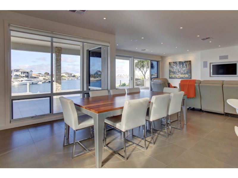 9 Calais Avenue, Port Lincoln SA 5606
