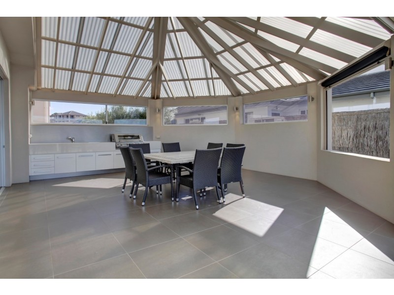 9 Calais Avenue, Port Lincoln SA 5606