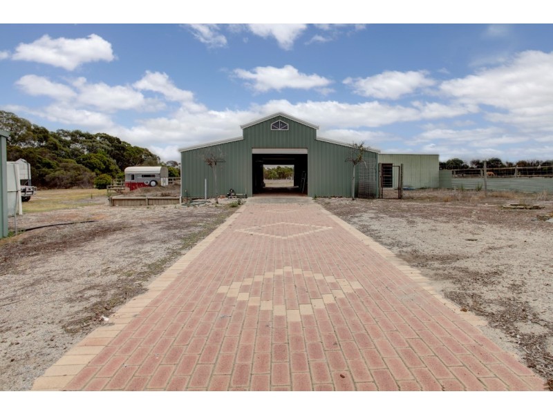 2338 Flinders Highway, Port Lincoln SA 5606