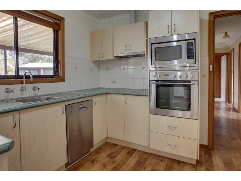 222 – 223 Second Street, Wangary SA 5607