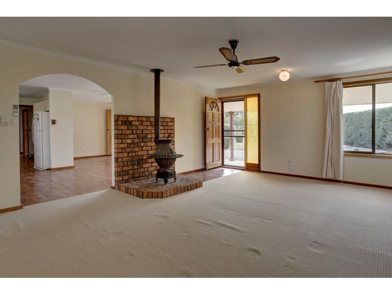 222 – 223 Second Street, Wangary SA 5607