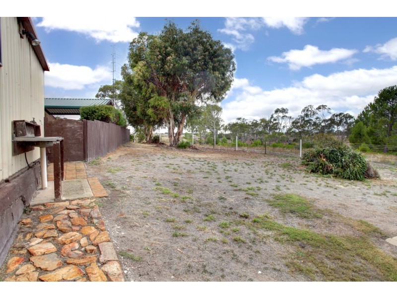 222 – 223 Second Street, Wangary SA 5607
