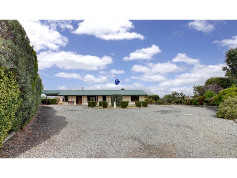 222 – 223 Second Street, Wangary SA 5607