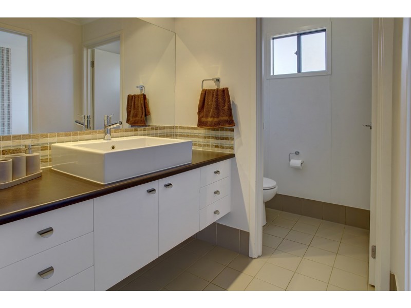 1089-1091 Lincoln Highway (Corner of Murray Road), Port Lincoln SA 5606