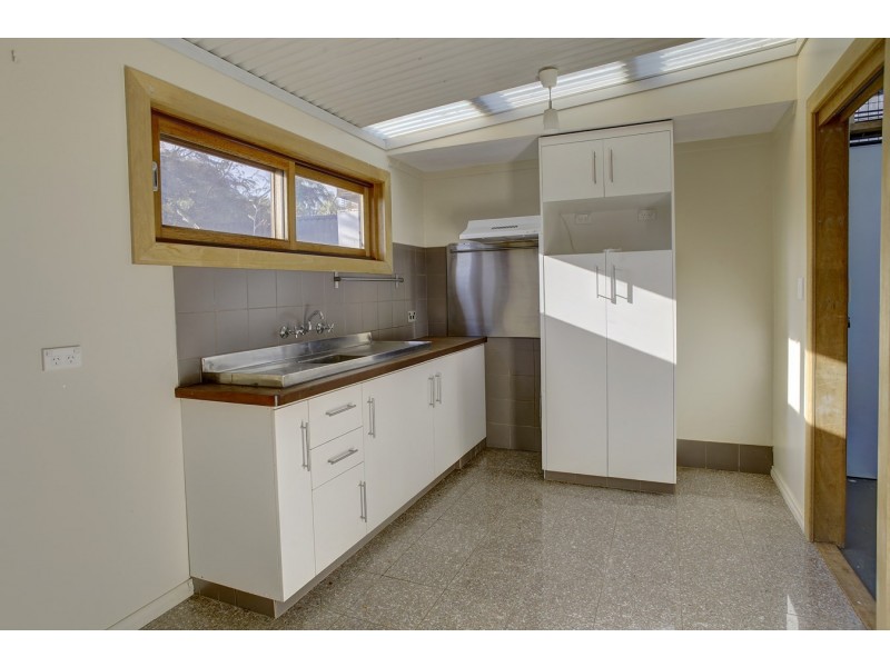 1089-1091 Lincoln Highway (Corner of Murray Road), Port Lincoln SA 5606