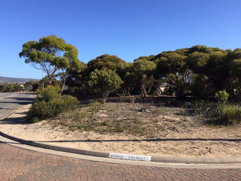 2 Bridge Crescent, Port Lincoln SA 5606