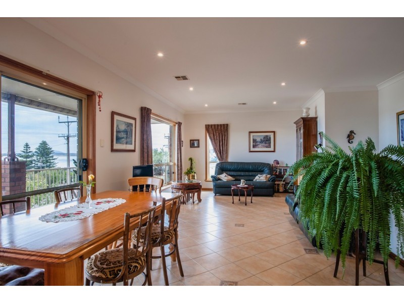 11 Pine Crescent, Coffin Bay SA 5607