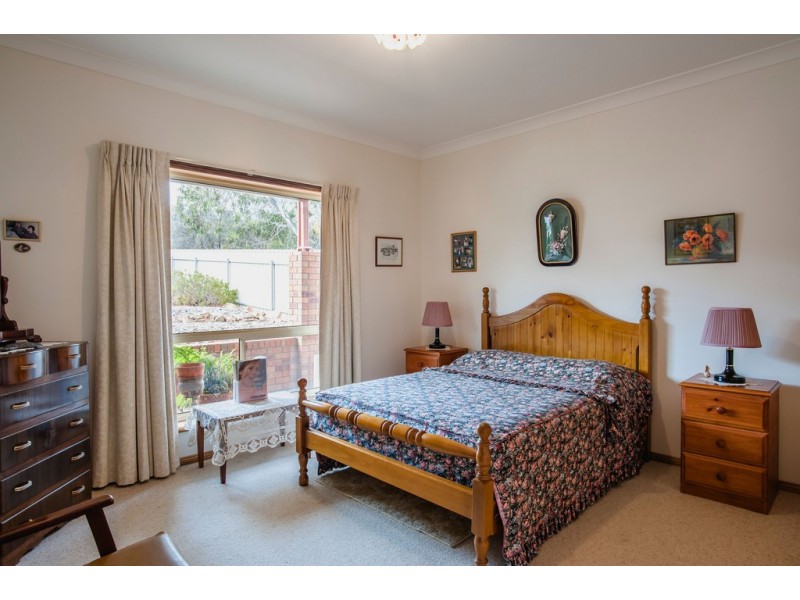 11 Pine Crescent, Coffin Bay SA 5607