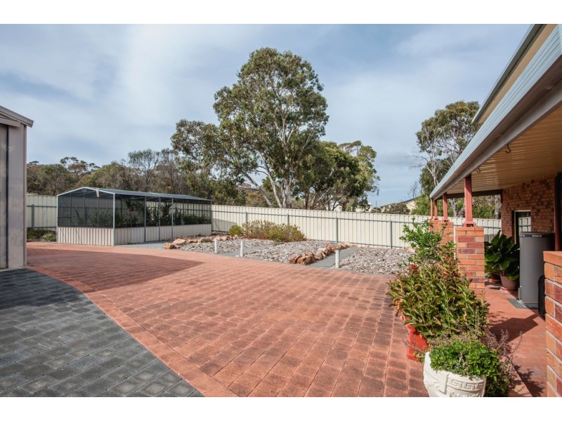 11 Pine Crescent, Coffin Bay SA 5607