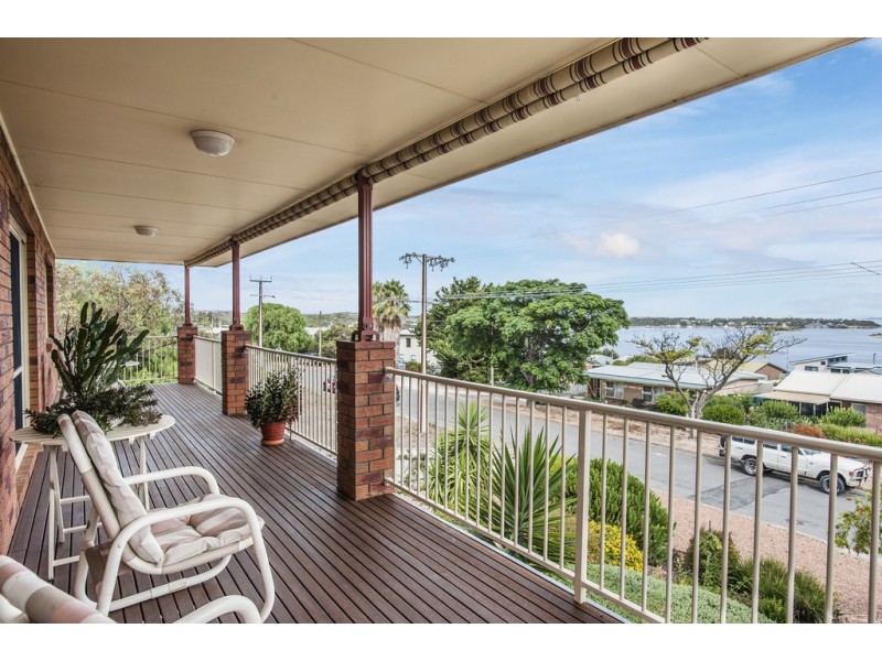 11 Pine Crescent, Coffin Bay SA 5607