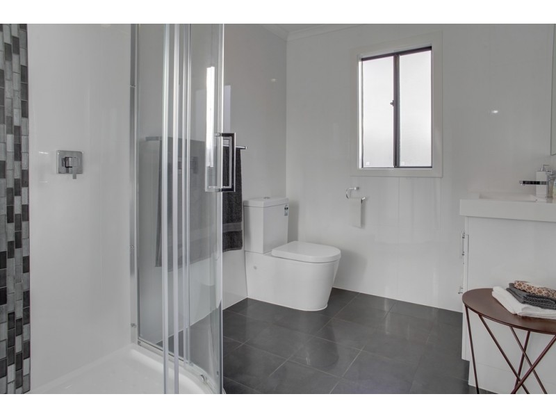 16 Benjamin Road, Poonindie SA 5607