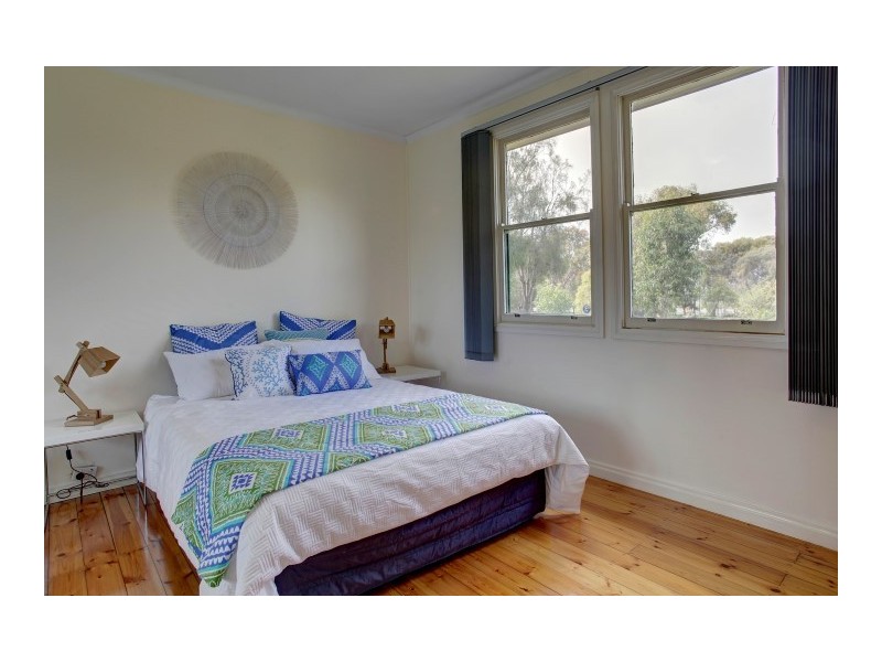 2085 Lincoln Highway (Corner of Higgins Road), Louth Bay SA 5607