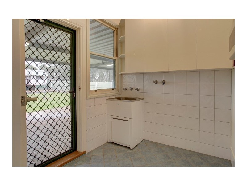 2085 Lincoln Highway (Corner of Higgins Road), Louth Bay SA 5607