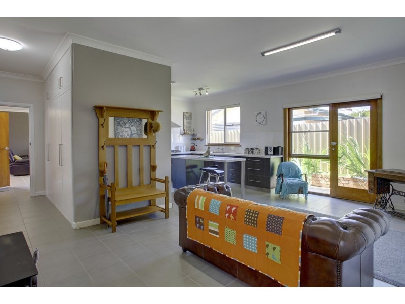 27-29 Wallis Street, Port Neill SA 5604