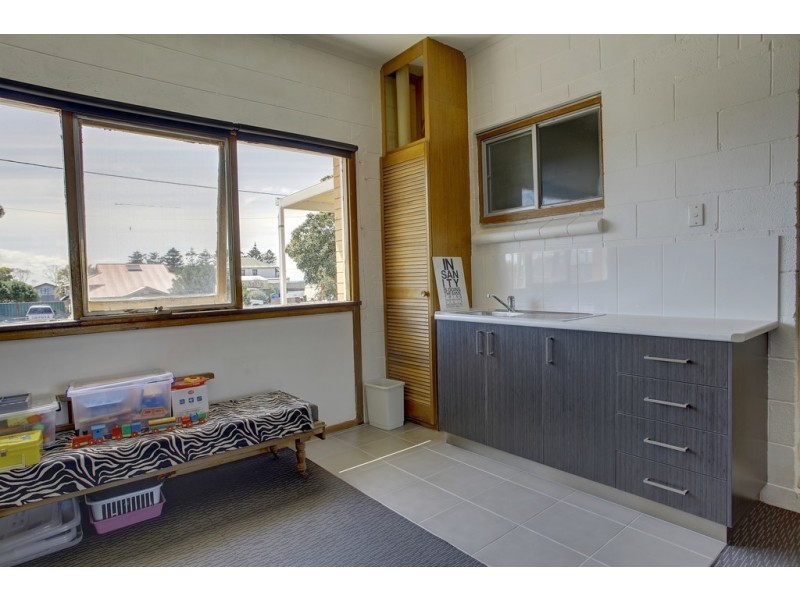 27-29 Wallis Street, Port Neill SA 5604