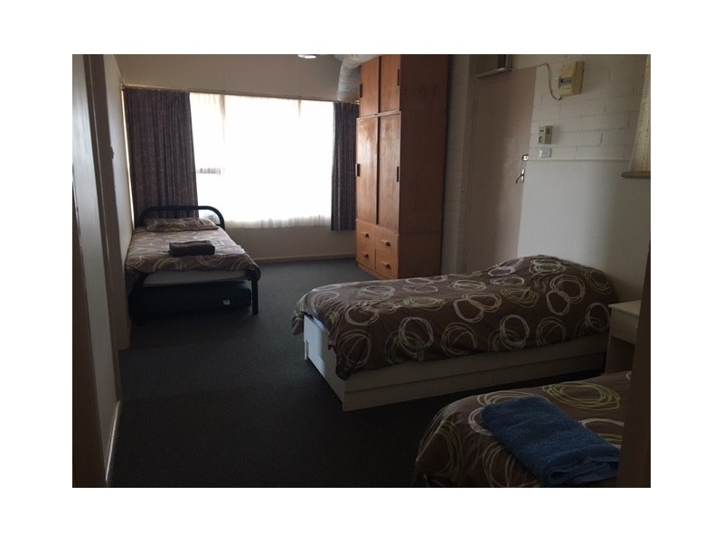 1/335 Esplanade, Coffin Bay SA 5607