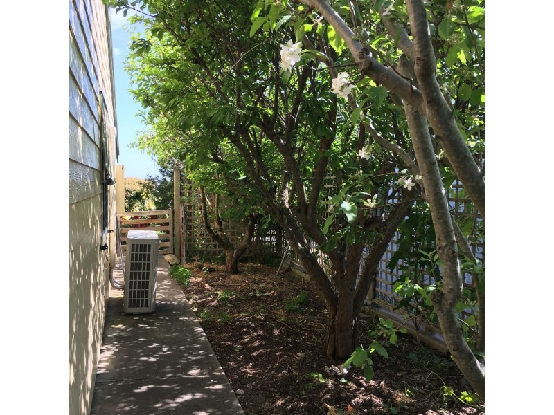 7 Brigette Ave, Coffin Bay SA 5607