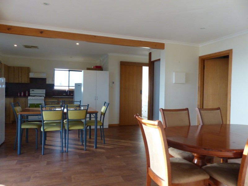 8 Esplanade, Elliston SA 5670