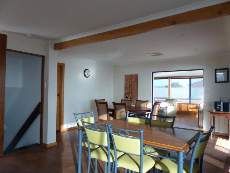 8 Esplanade, Elliston SA 5670