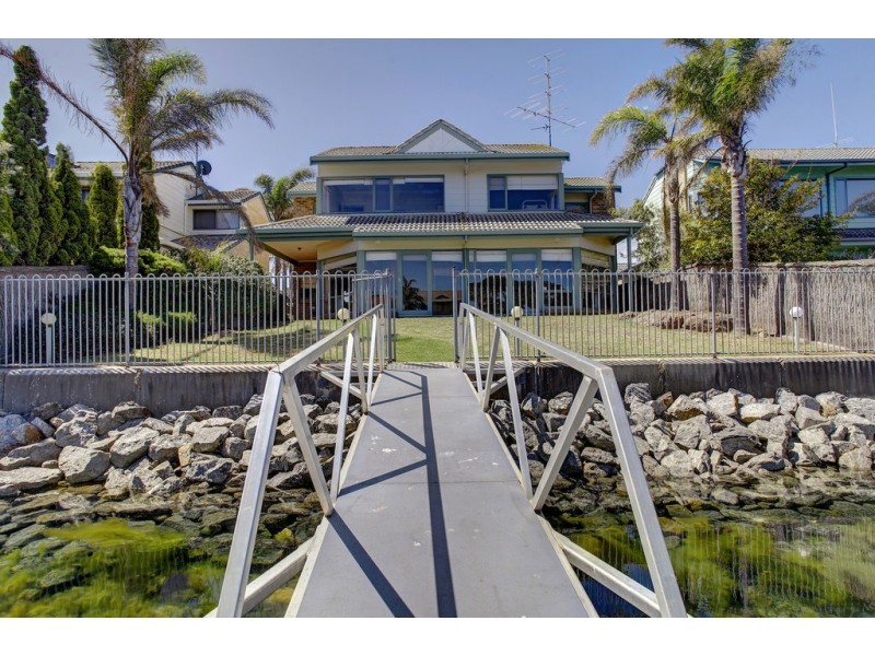 22 Parnkalla Avenue, Port Lincoln SA 5606