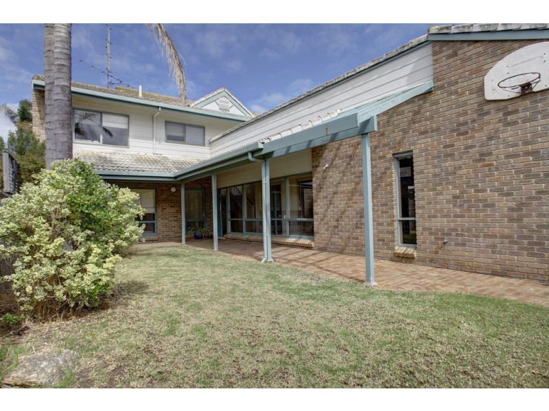 22 Parnkalla Avenue, Port Lincoln SA 5606