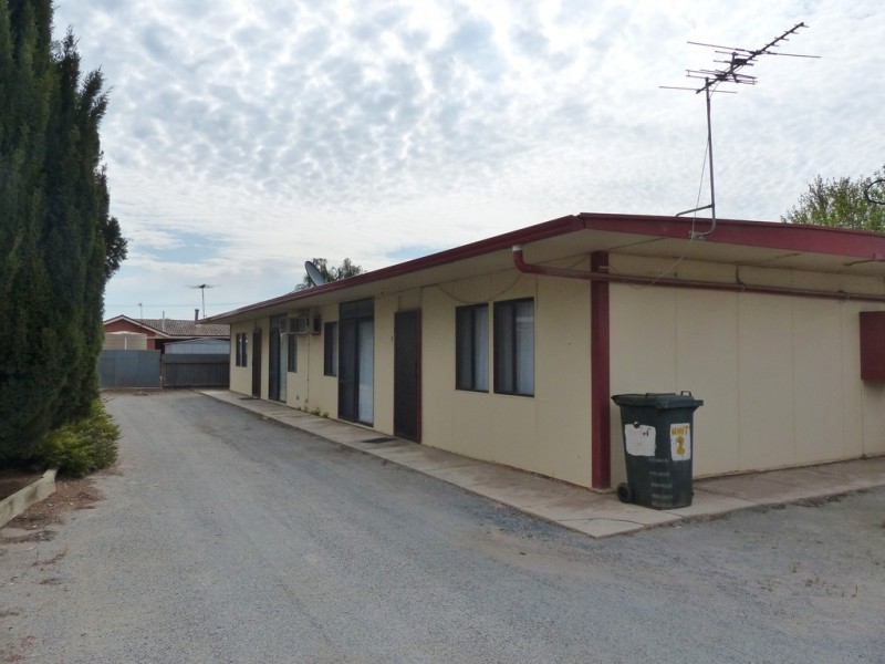 1 and 2, 3 Lambeff Street, Ceduna SA 5690
