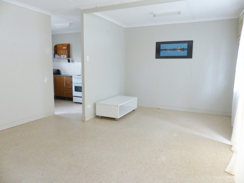 1 and 2, 3 Lambeff Street, Ceduna SA 5690