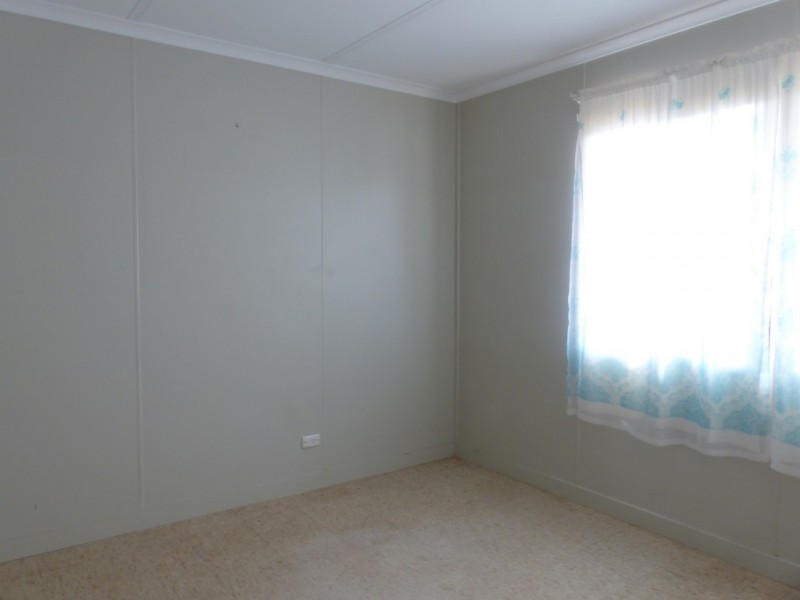 1 and 2, 3 Lambeff Street, Ceduna SA 5690