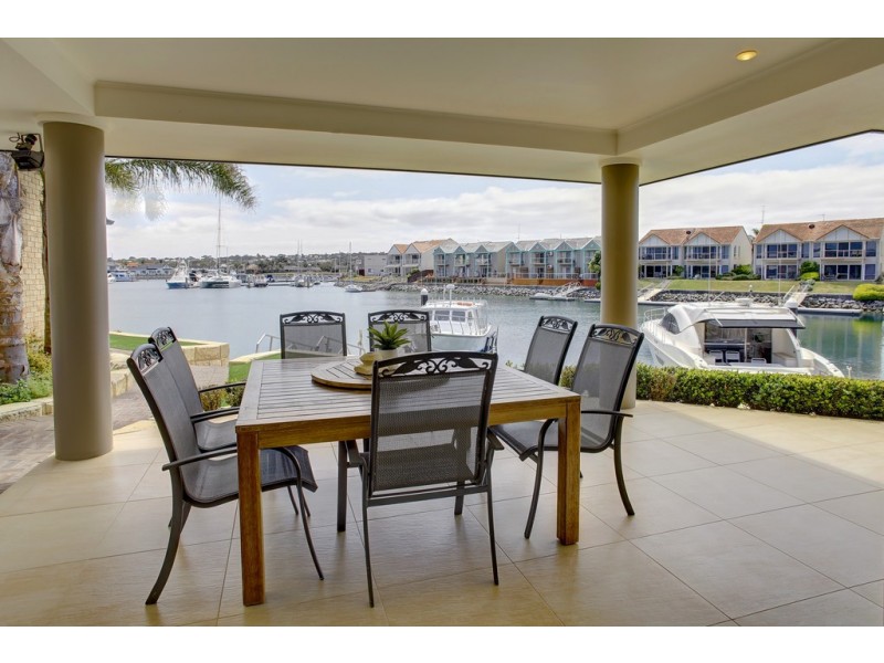 2/3 Bridge Crescent, Port Lincoln SA 5606