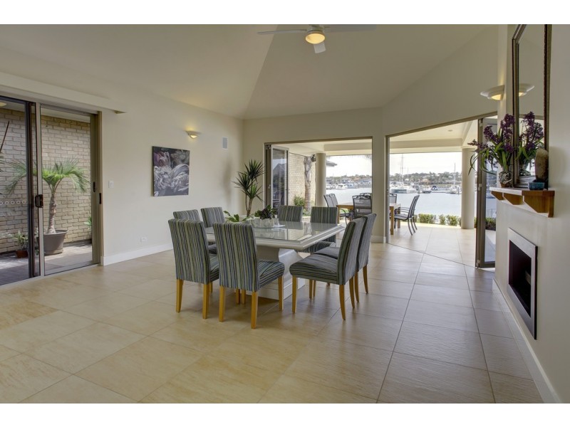 2/3 Bridge Crescent, Port Lincoln SA 5606