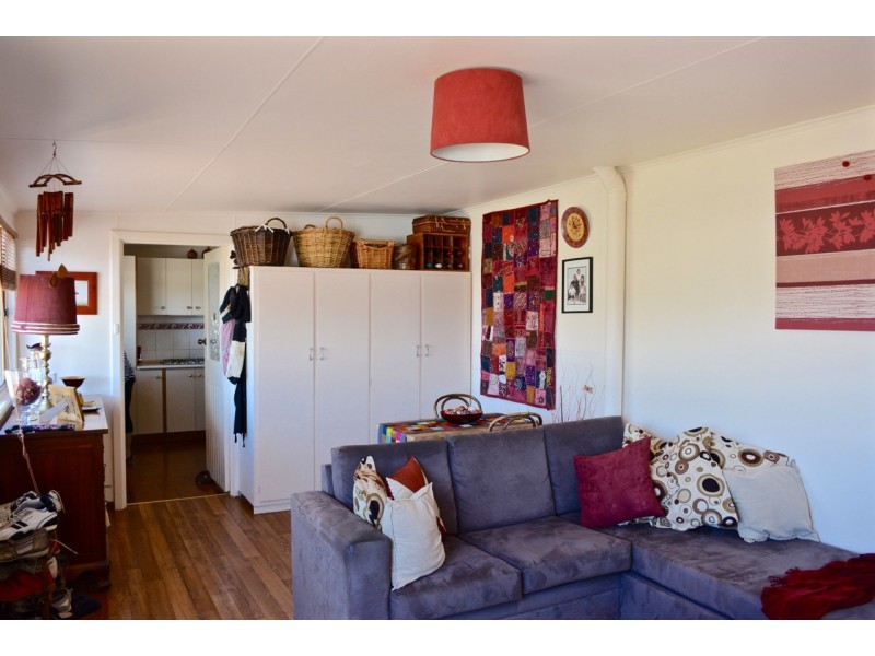 277 Esplanade, Coffin Bay SA 5607